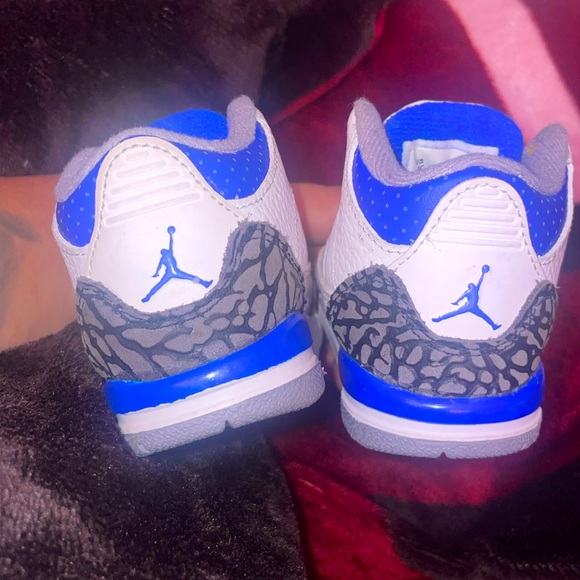 SIZE 4c / 9/10 condition/ no tears Jordan for toddler - Picture 4 of 5